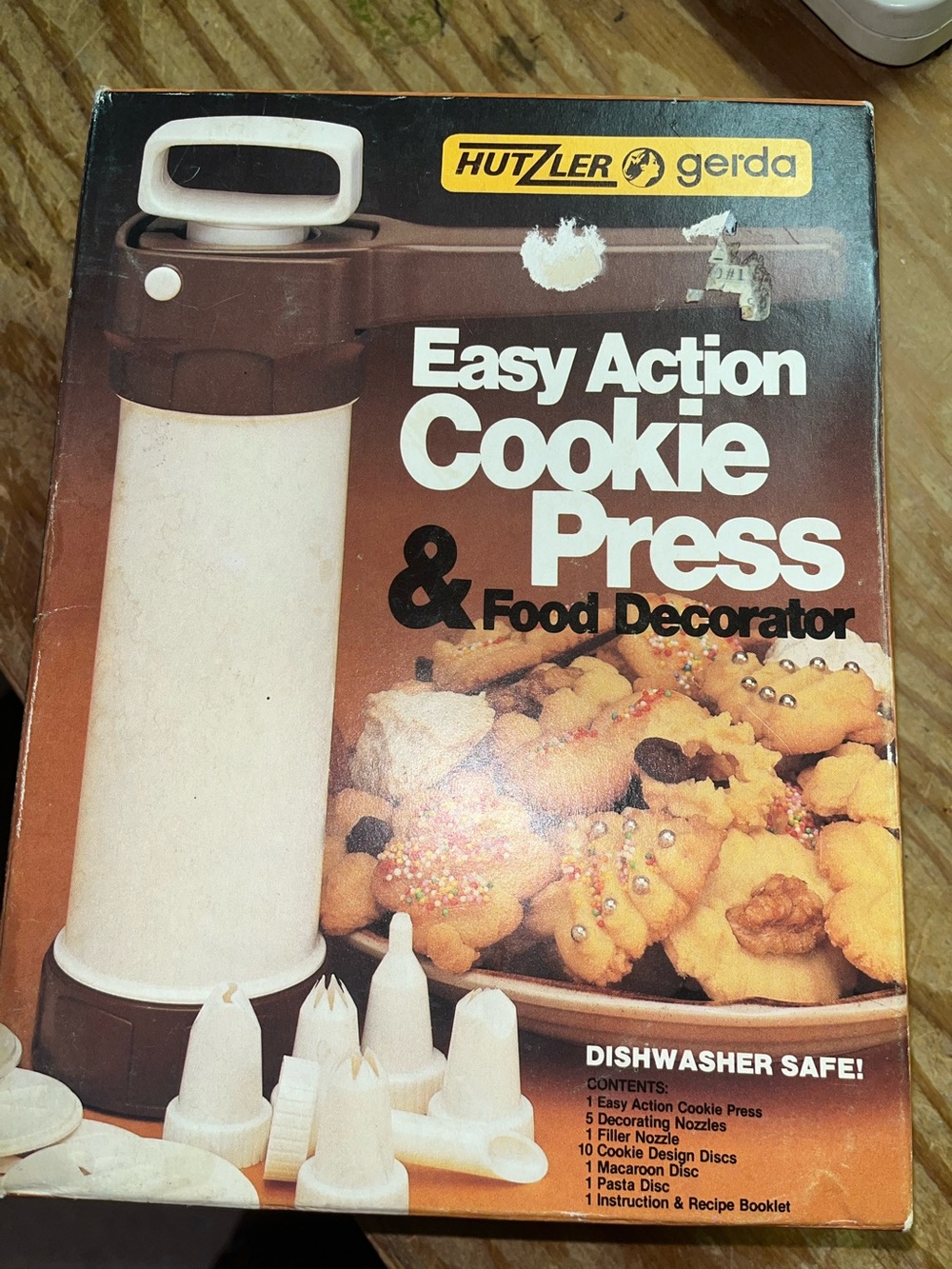 Hutzler Easy Action Cookie Press & Food Decorator